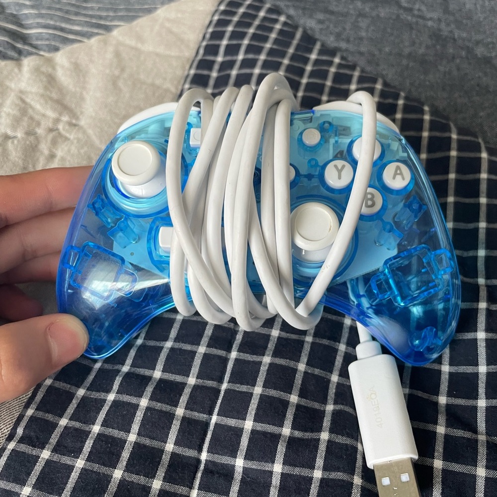 2 pack Nintendo controllers